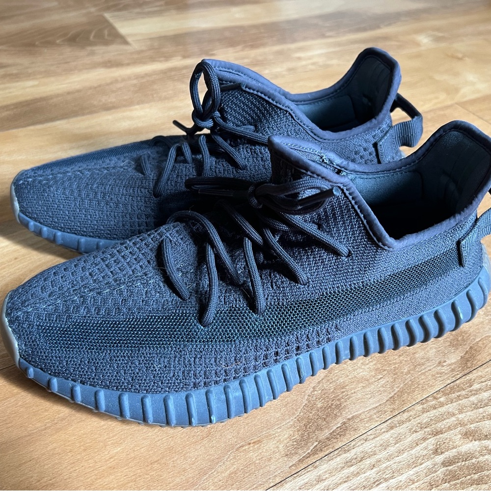 Men yeezys